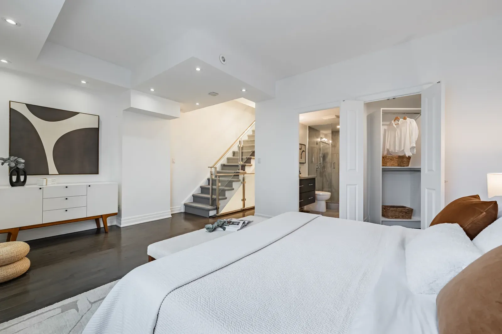 Home staging service
