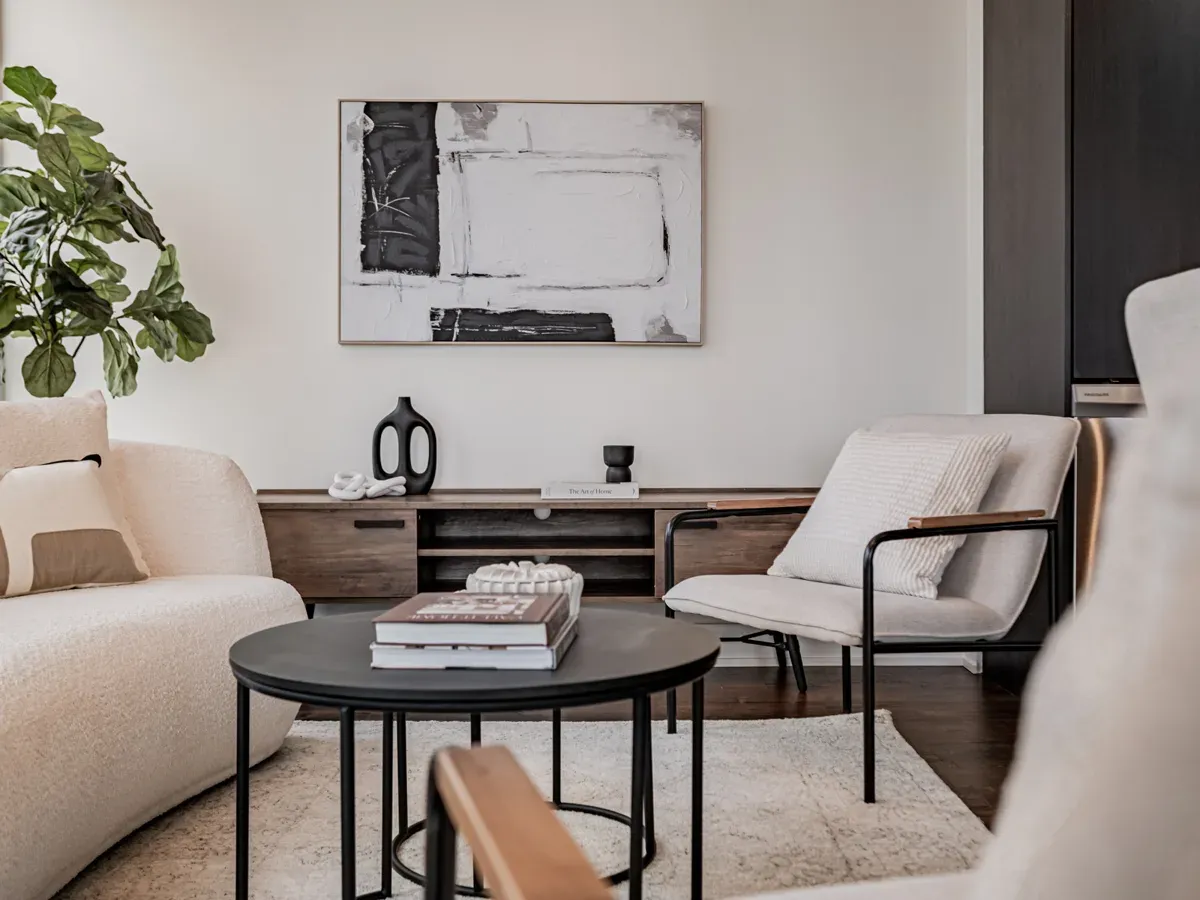 vacant staging service
